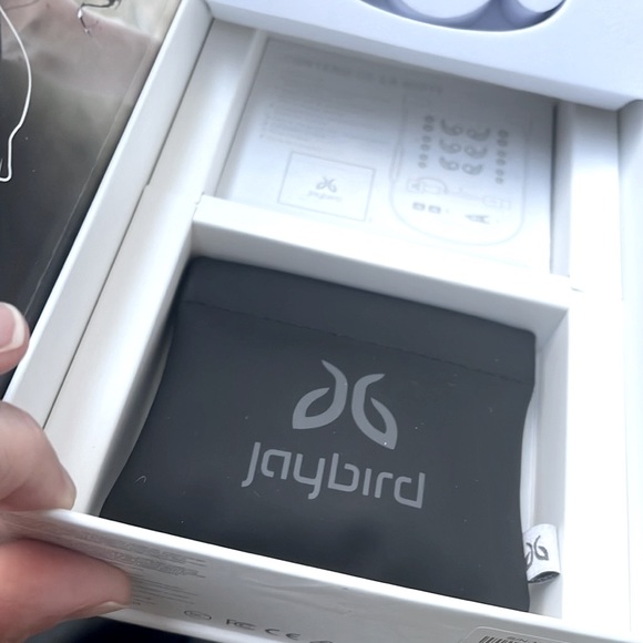 Jaybird X3 wireless earphones - Picture 3 of 5